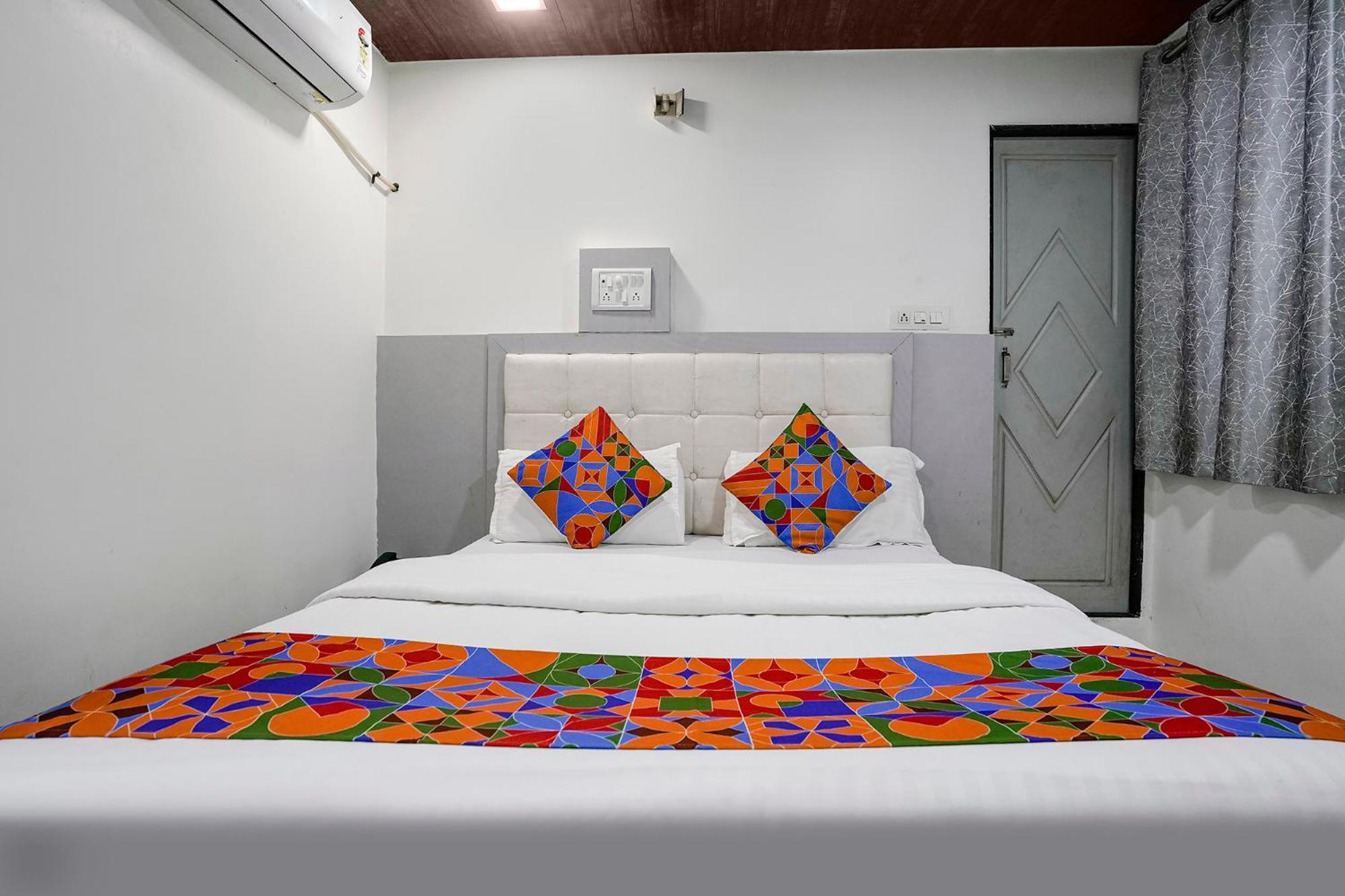 Fabexpress Park Residency - Nr Mumbai International Airport Hotel Екстериор снимка